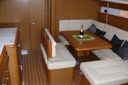 SUN ODYSSEY 44i Performance