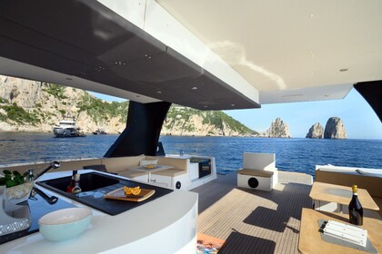 Big Groups Perfect Solution to Explore Capri or the Amalfi Coast in Style