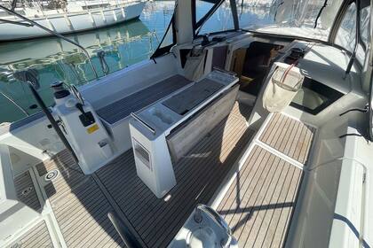 Location Voilier 4 OCEANIS 35.1 - PA (3D/0C/0P) Hyères