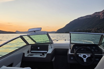 SeaRay 160
