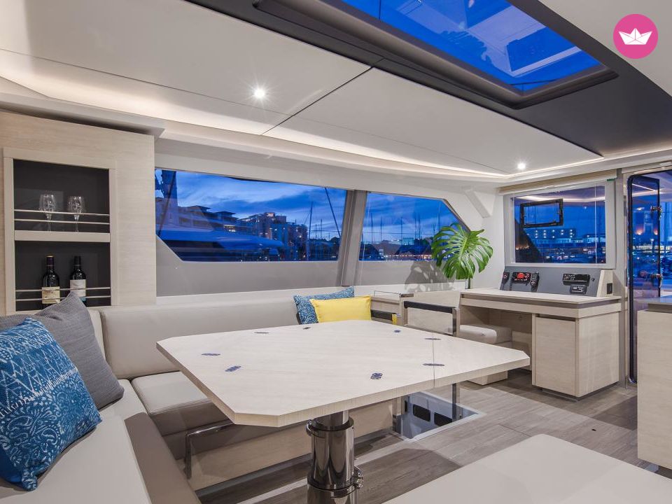 Catamaran Moorings 5000 15m 7