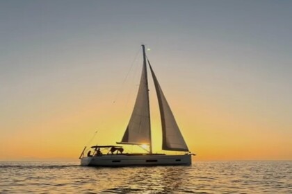 Charter Sailboat Bavaria C45 Alimos Marina