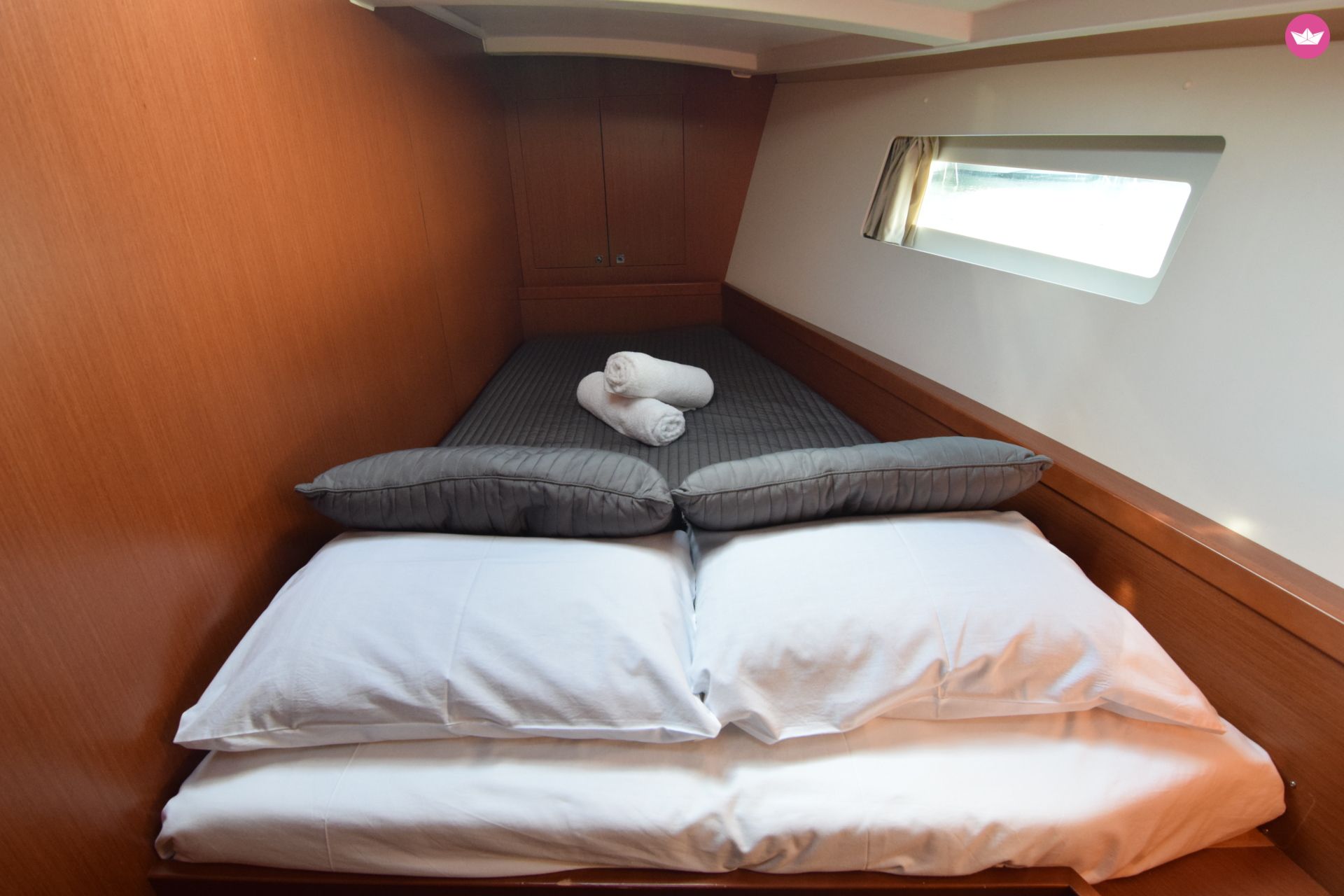 Beneteau Oceanis 45 in Athens for hire