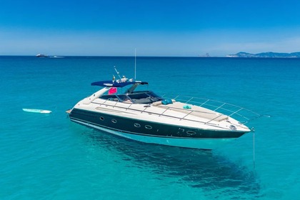 Hire Motorboat Sunseeker Camargue 52 FUEL INCLUDED Barcelona