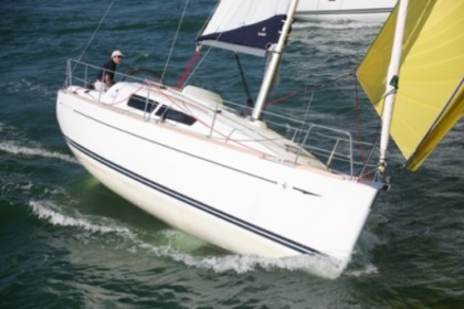 Charter Sailboat Jeanneau Sun Odyssey 30i Saint-Malo