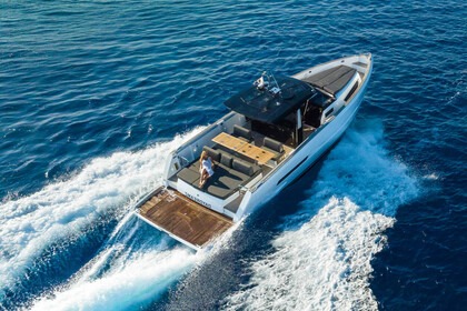 A GLAMOROUS APPEARANCE