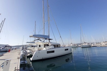 Hyra båt Katamaran Lagoon-Bénéteau Lagoon 40 - 4 + 2 cab  Trogir