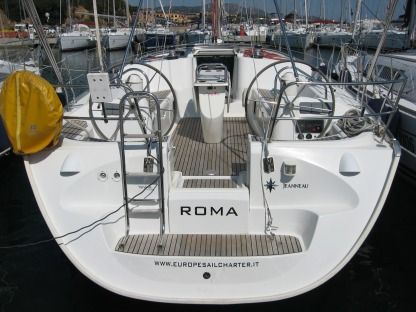 Charter Sailboat Jeanneau Sun Odyssey 43 Cagliari
