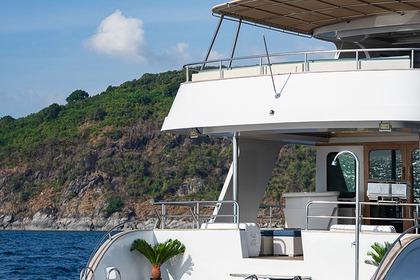 Charter Motor yacht Custom 90' Phuket