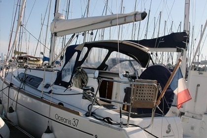 Location Voilier BENETEAU OCEANIS 37 La Trinité-sur-Mer