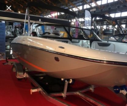 Rental Motorboat Bayliner E6 Annecy