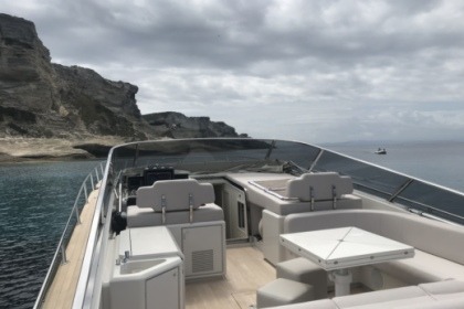 Location Yacht à moteur Itama 62 Porto-Vecchio