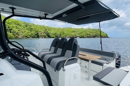 Location Bateau à moteur Jeanneau Cap Camarat 9.0 Cc Les Trois-Îlets