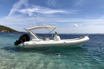Location Semi-rigide Nuova Jolly Black Fin Prince 23 Elegance journée et demi jour La Grande-Motte