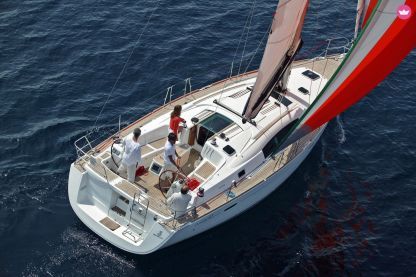 Miete Segelboot Beneteau Oceanis 43 / 3 Cbs Athen