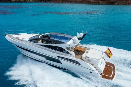Noleggio Yacht a motore Sunseeker Predatory 68 Formentera