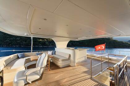 Luxury Aboard-26m Trawler Tanway