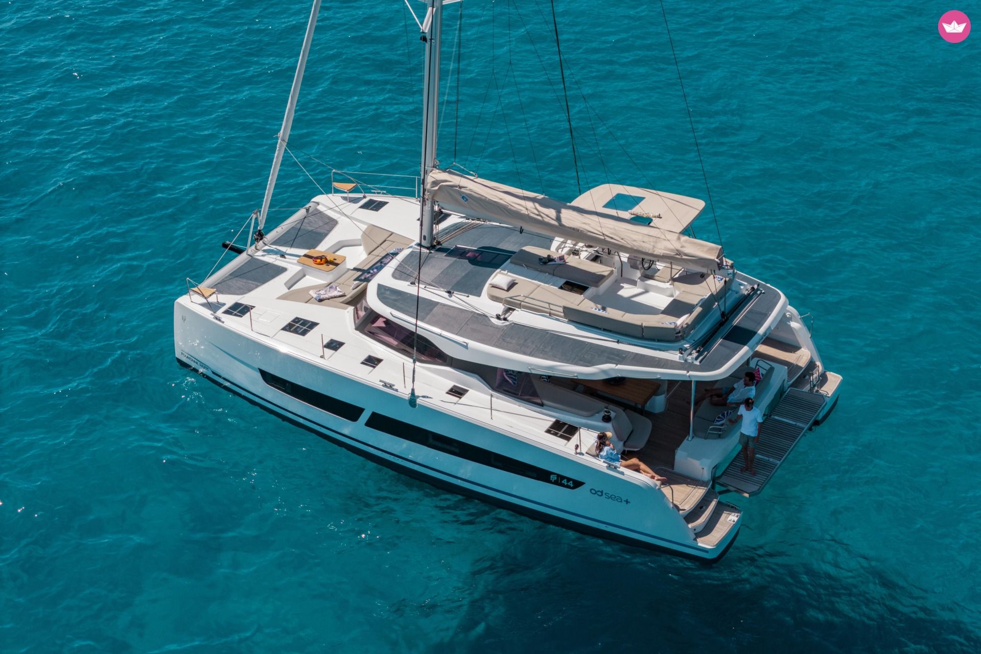 Catamaran Fountaine Pajot