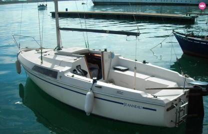 Charter Sailboat Jeanneau Brio Nonsard-Lamarche