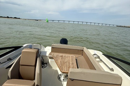 Rental Motorboat Quicksilver Activ 805 Cruiser La Rochelle