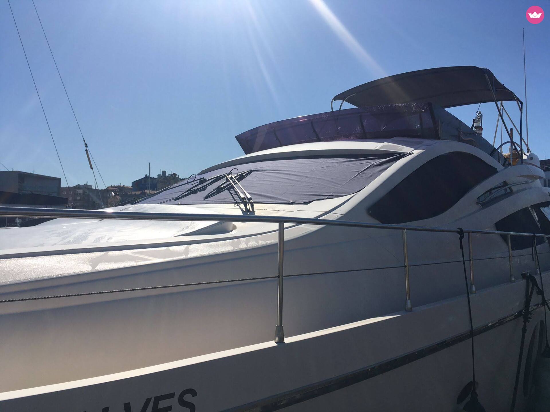 Bateau à moteur Rodman Muse 54 1500cv 8