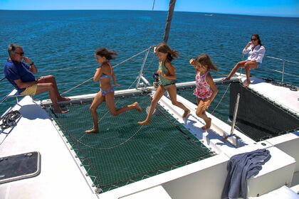 PRIVATE Catamaran Lagoon 440