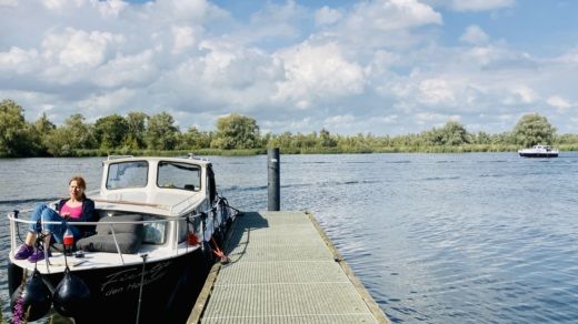 Biesbosch Houseboat Site-built Fientje alt tag text