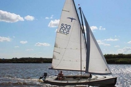 Hire Sailboat Poly Valk Huizen