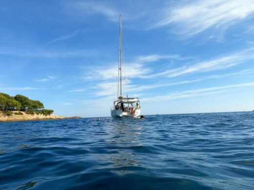 Beaulieu-sur-Mer Sailboat Jeanneau Sun Odyssey 469 alt tag text