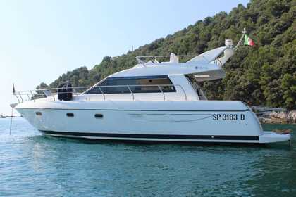 Charter Motorboat Alpa 40 Fly La Spezia