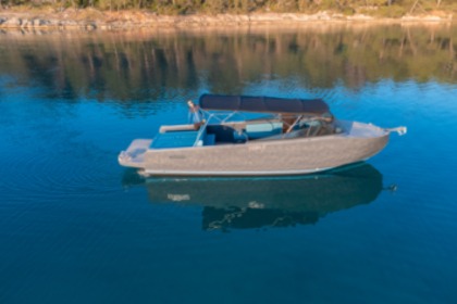 Rental Motorboat FELIX 33 Split