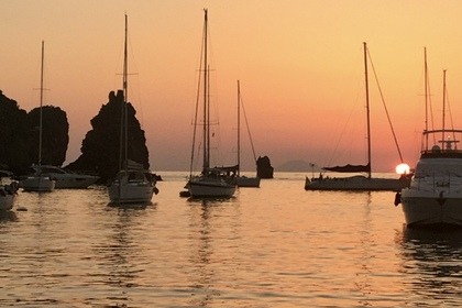 Comet 383 - Charternautica