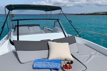 Verhuur Motorboot JEANNEAU CAP CAMARAT 7.5 Ciutadella de Menorca
