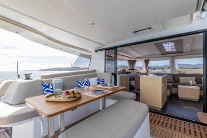 Hyra båt Katamaran Fountaine Pajot Fountaine Pajot FP 44 Quatuor - 4 cab. Trogir