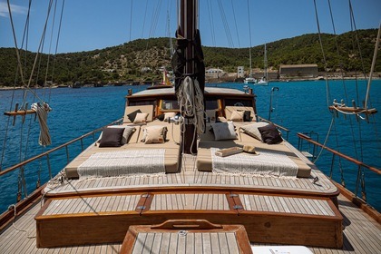 La Goletta de Beso Beach