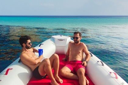 ICON 21 S con mesa de comedor