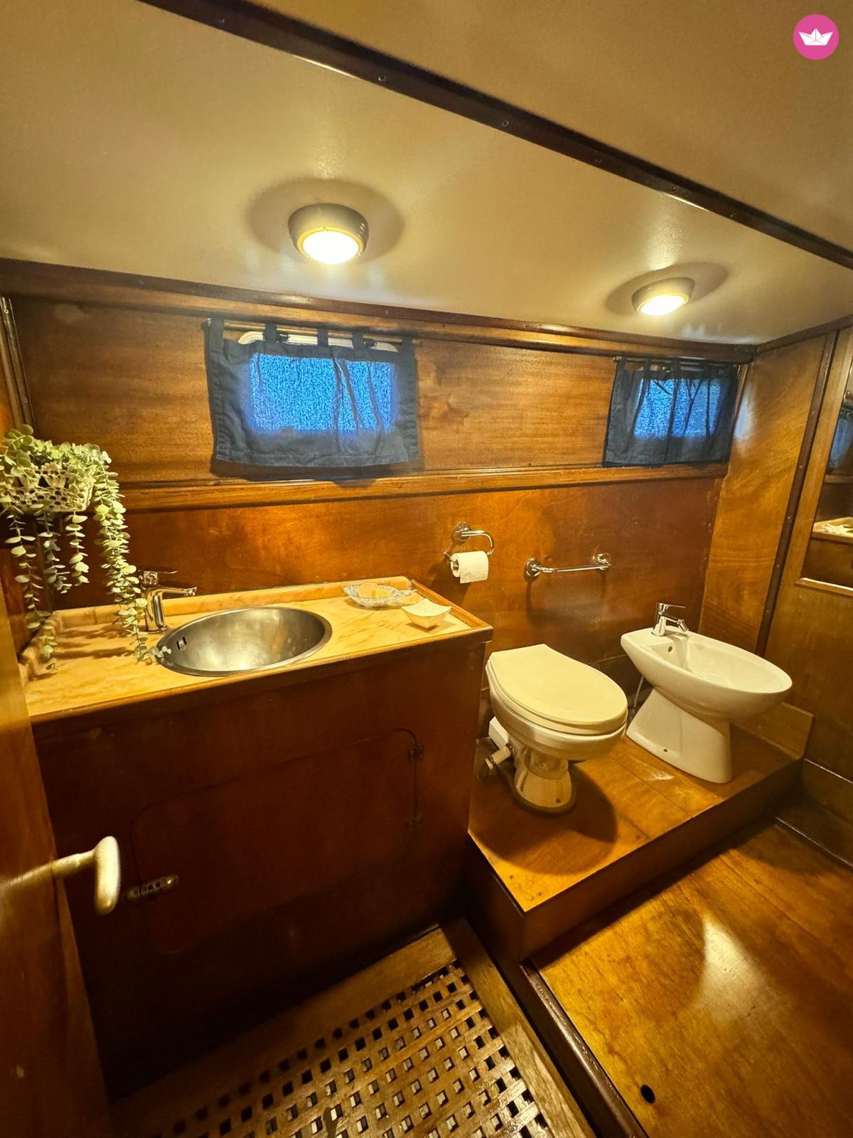 Voilier Cantieri navali Saponara Custom 18.01m 4