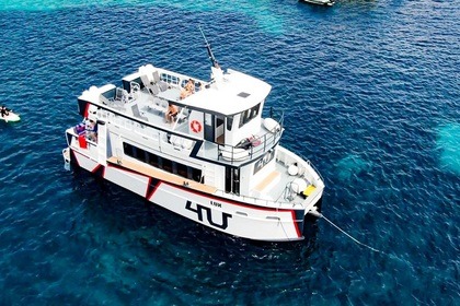 Rental Motorboat Private Shipyard Custom Built Aluminum Speed Catamaran Split
