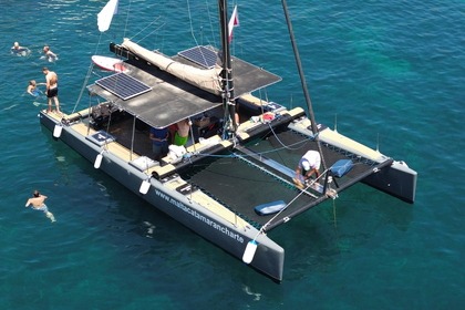 Hire Catamaran F40 FONTAINE PAJOT f40 Malta
