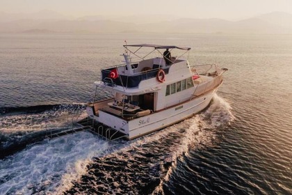 Charter Motorboat Custom Made Fethiye C Fethiye