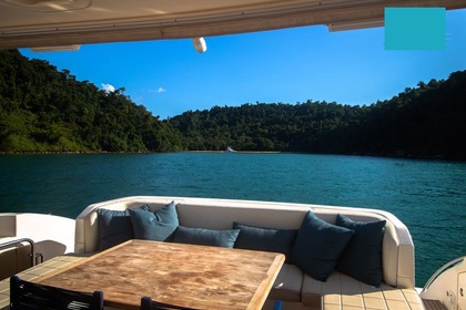 Aluguel Iate a motor Azimut 64 Paraty