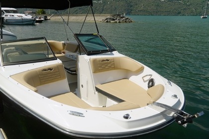 Sea Ray 210 Spx
