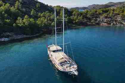 Ultra Luxury Comfortable Aegean Cruiser