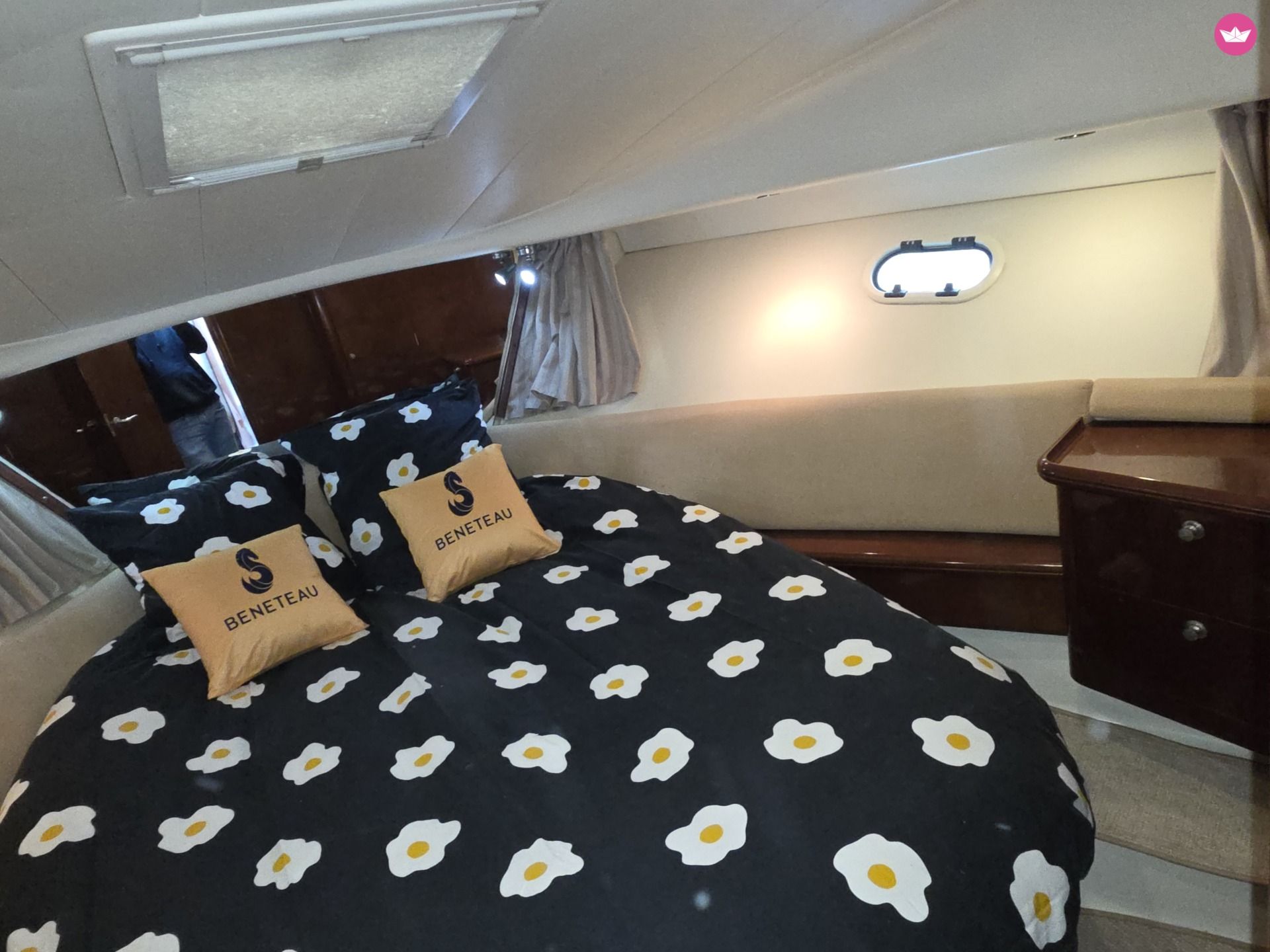 Bateau à moteur Jeanneau Prestige 36 fly 580cv 8