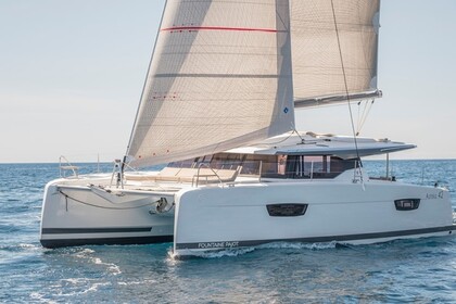 Hire Catamaran Fountaine Pajot Fountaine Pajot Astrea 42 - 4 + 2 cab. Tortola