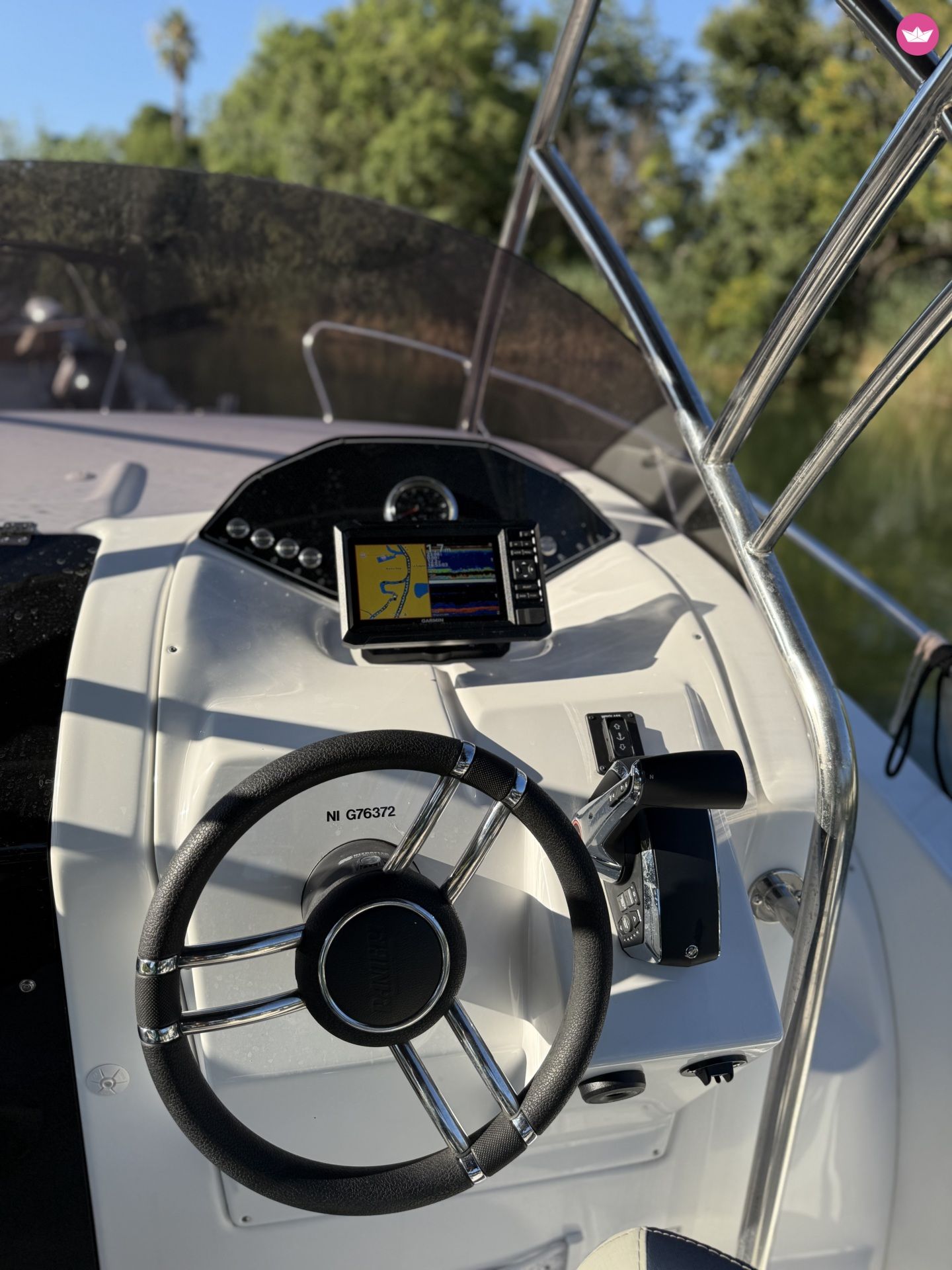 Bateau à moteur Ranieri EVO 22 200cv 2