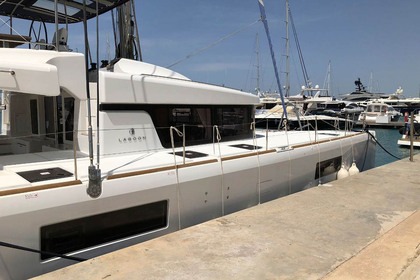 Location Catamaran Lagoon-Bénéteau Lagoon 52 F - 6 + 2 cab. Athènes