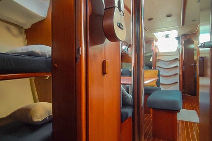 Jeanneau Sun Odyssey 43 avec skipper professionnel