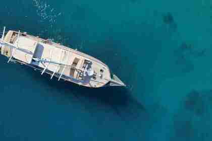 Ultra Luxury Comfortable Aegean Cruiser