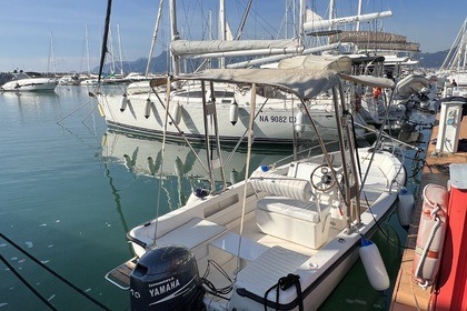 Noleggio Barca senza patente  Fiart Mare brezza Salerno